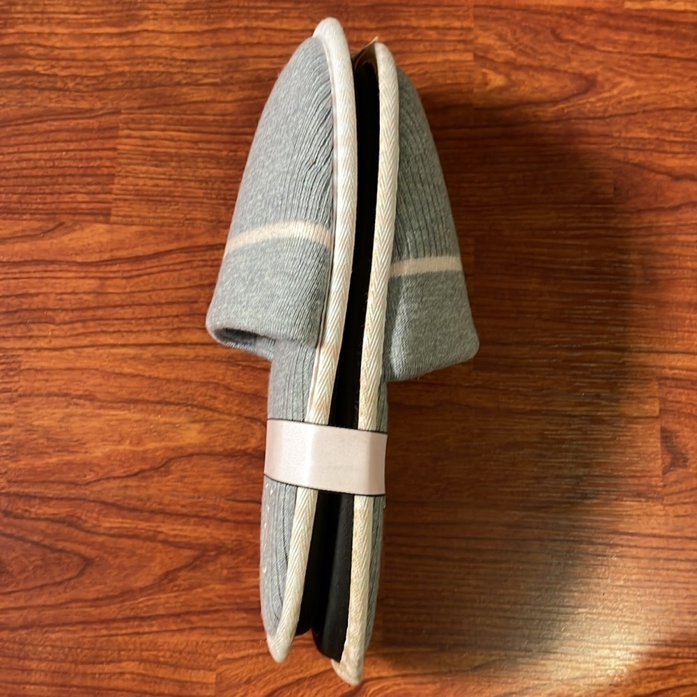 Victoria's Secret Gray Slippers - Picture 2 of 5